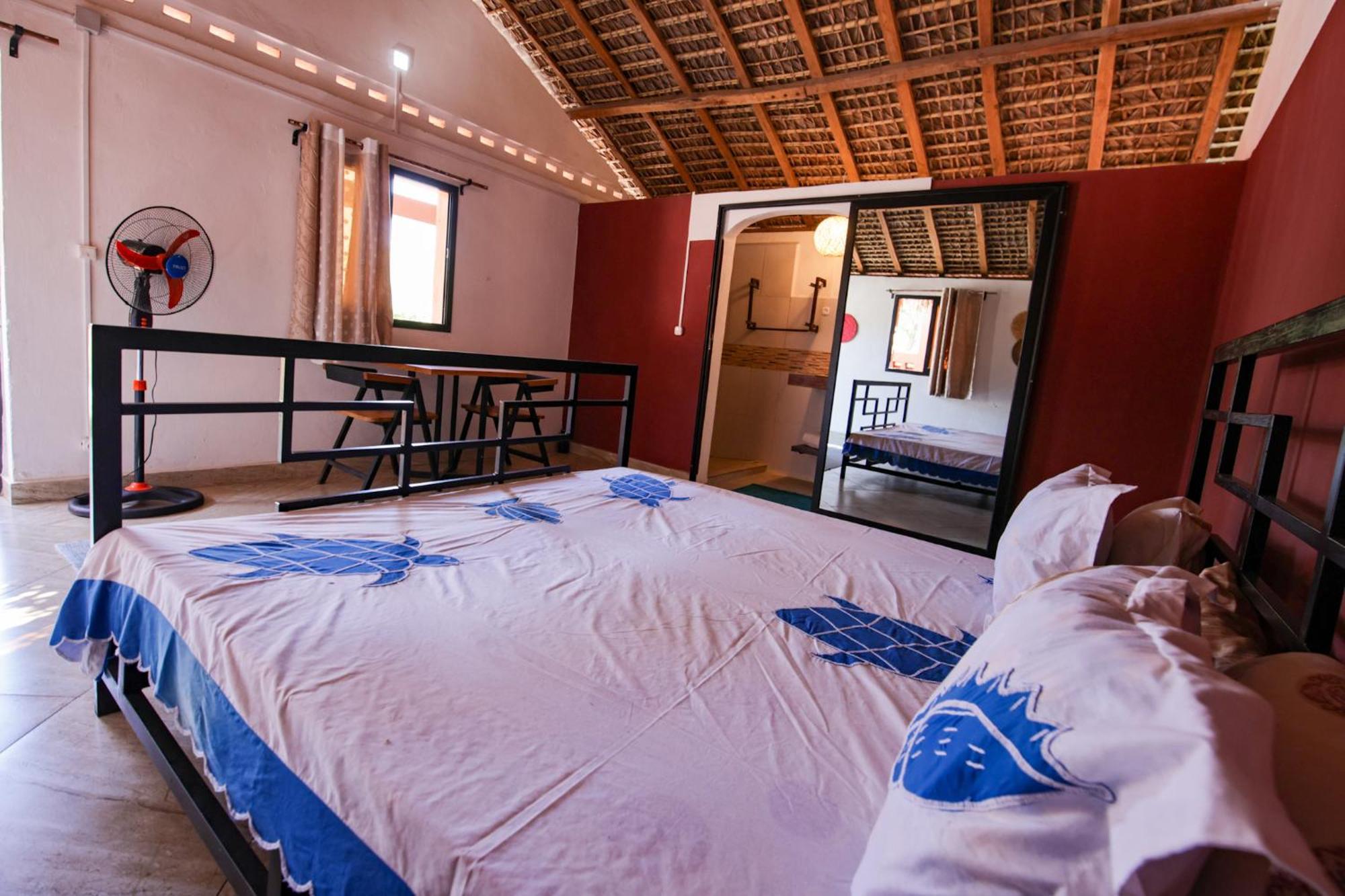 Le Jardin Des Delices Hotel Mahajanga Ngoại thất bức ảnh